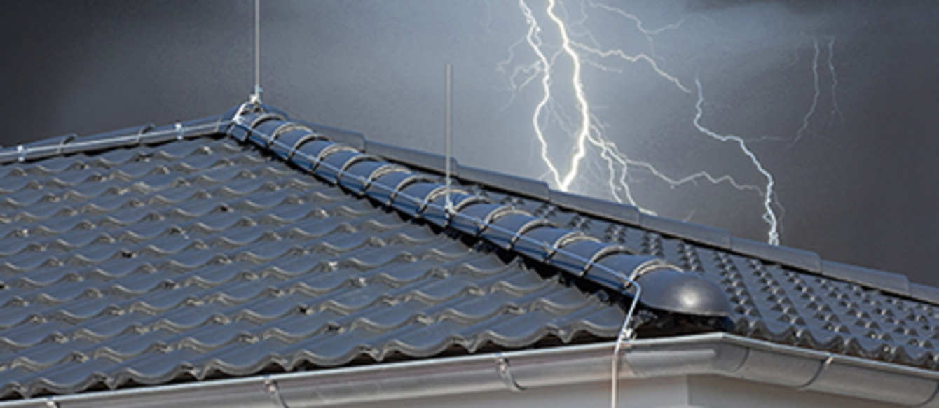 Äußerer Blitzschutz bei ez Solar in Hof
